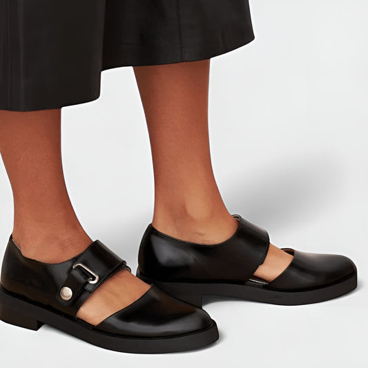 Lucia™ | Elegant Shoe with Timeless Class