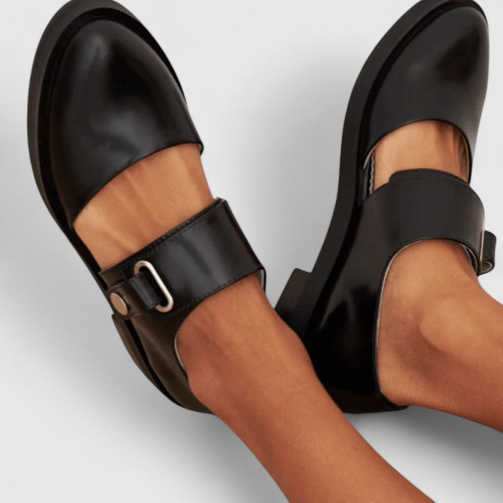 Lucia™ | Elegant Shoe with Timeless Class